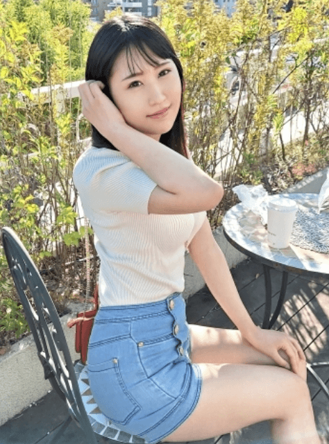 SIRO-5253 Nữ nhân viên tiệm bánh 23 tuổi và cơn khát tình mãnh liệt - Xem Phim Sex Nhật Bản