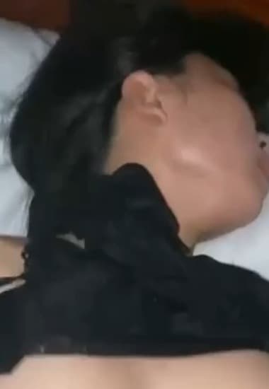 Vào khách sạn em rên và mây mưa hết mình - Xem Phim Sex Việt Nam