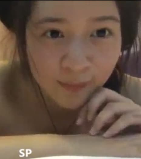 Màn trình diễn trắng hồng của em gái lễ tân - Phim Sex HD Miễn Phí