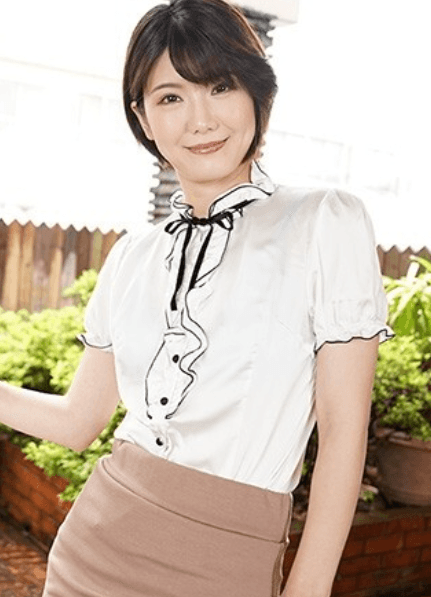 HEYZO-3630 Sumire Maeda và màn vụng trộm đầy kích thích với bạn của con trai - Xem Phim Sex Nhật Bản