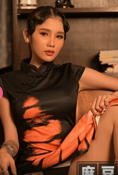 MT032 Màn làm tình với em gái chân dài ở Thượng Hải - Phim Sex Trung Quốc HD